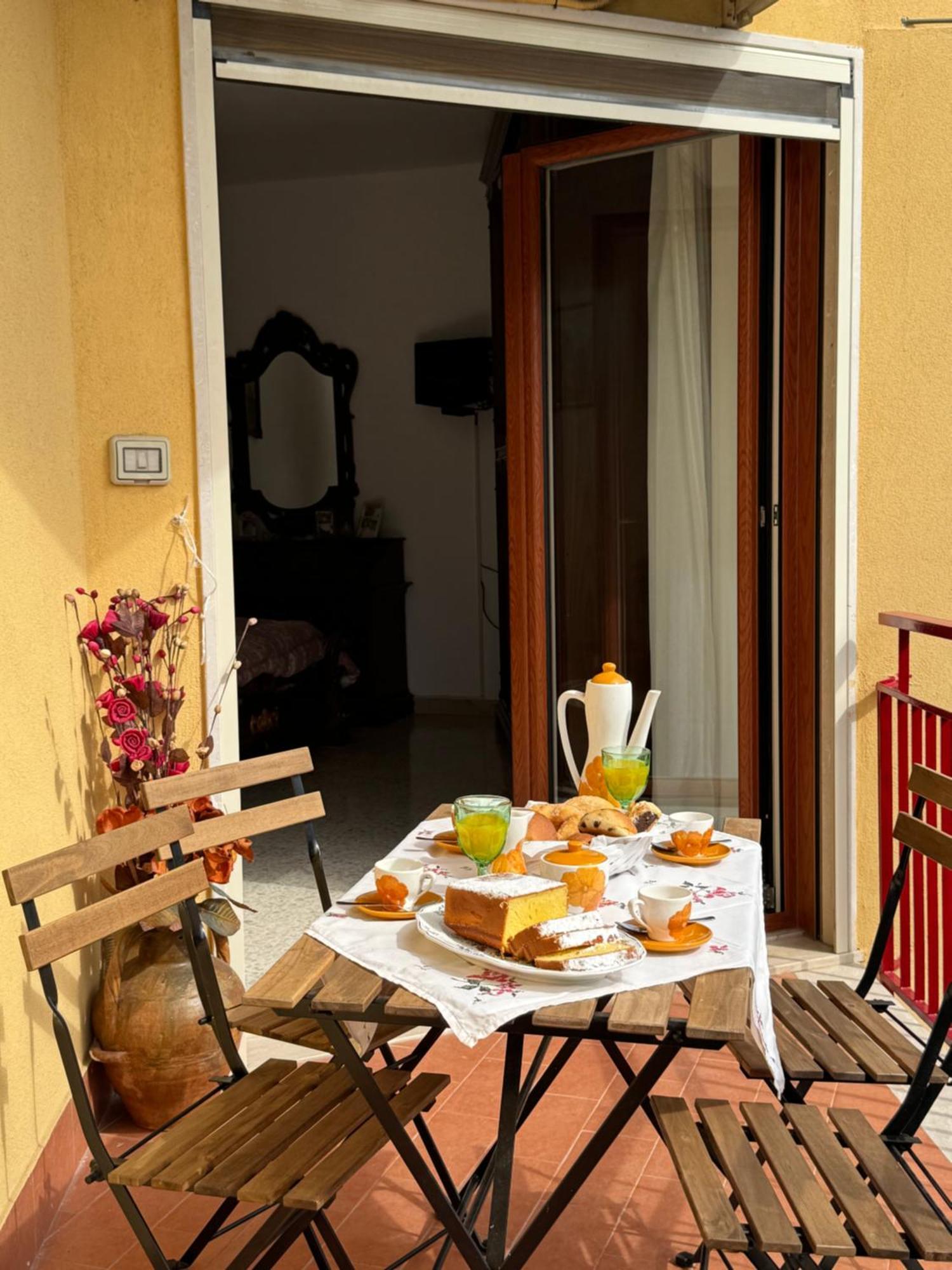 Appartamento Casa Silla Sorrento Esterno foto